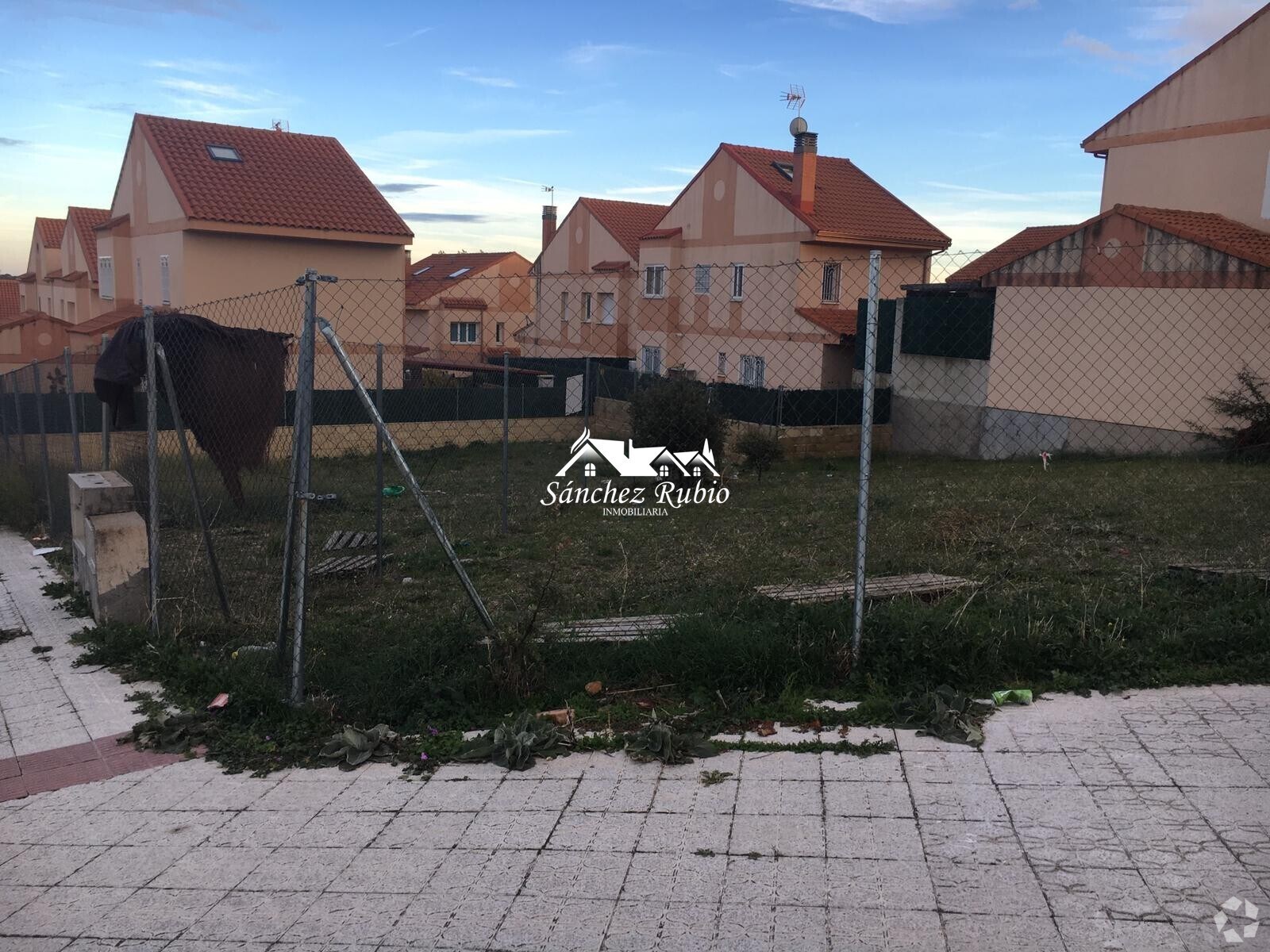 Land in Valdemorillo, Madrid for sale Primary Photo- Image 1 of 4