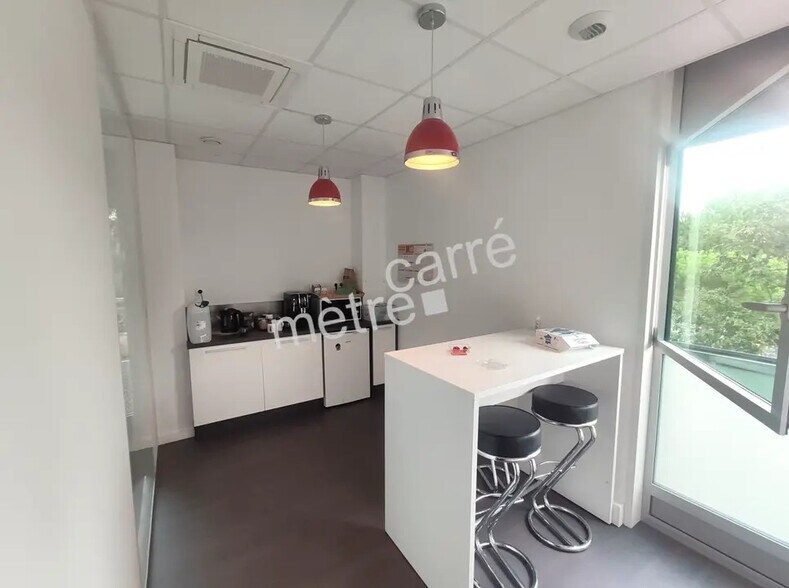 Office in Nantes to rent - Interior Photo - Image 2 of 4