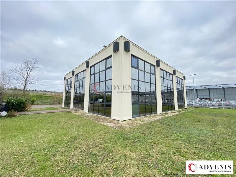 Location Bureaux 125 m² - Photo 1
