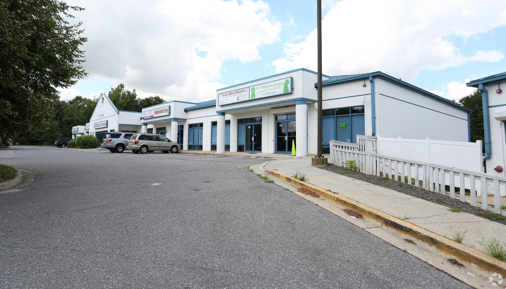 557-595 Ritchie Rd, Capitol Heights, MD to rent Primary Photo- Image 1 of 10