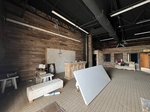 1420 N Kelly Ave, Edmond, OK to rent Building Photo- Image 2 of 11