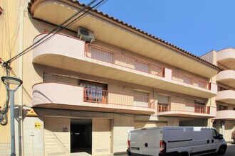Retail in El Vendrell, Tarragona to rent Interior Photo- Image 1 of 12