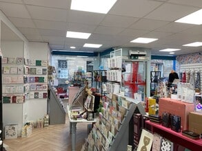 45 Bell St, St. Andrews to rent Interior Photo- Image 1 of 2