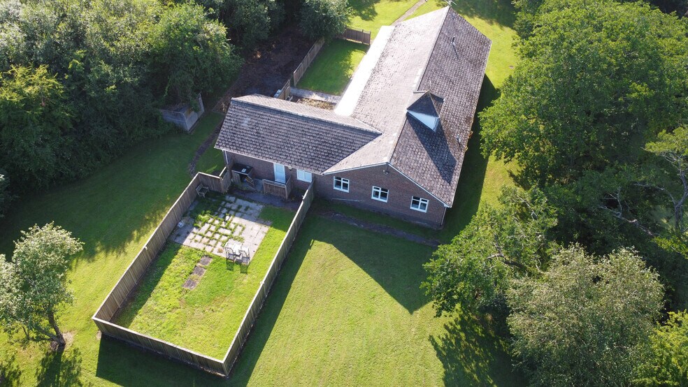 Harp Rd, Brent Knoll to rent - Building Photo - Image 2 of 6