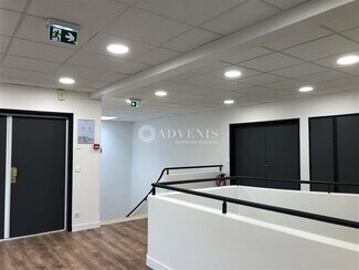 More details for 23 Rue Des Poiriers, Plaisir - Office for Sale