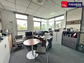 Office in Aix-en-Provence to rent Interior Photo- Image 1 of 10