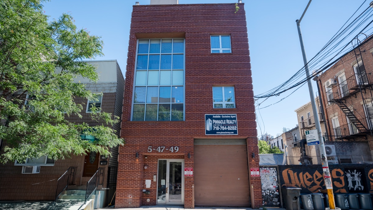 5-49 47th Rd, Long Island City, NY to rent Primary Photo- Image 1 of 11