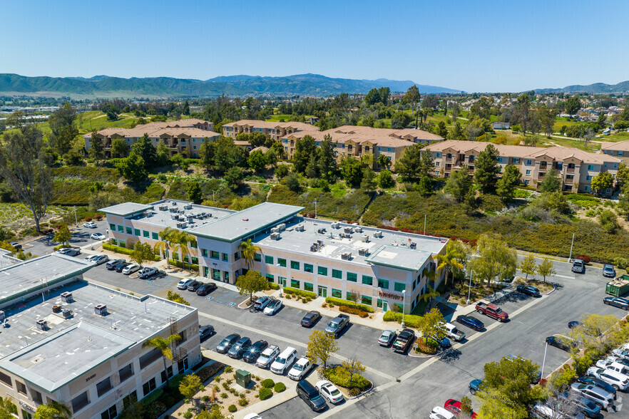 25470 Medical Center Dr, Murrieta, CA for rent - Building Photo - Image 2 of 6