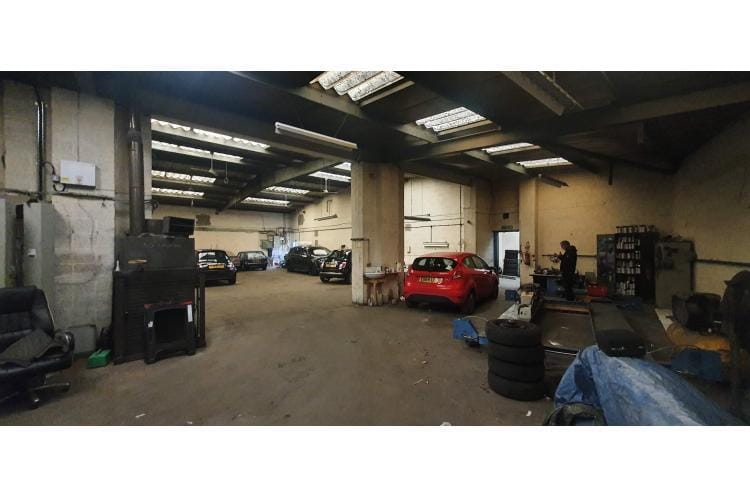 120a Oxford St, Bilston to rent Interior Photo- Image 1 of 1