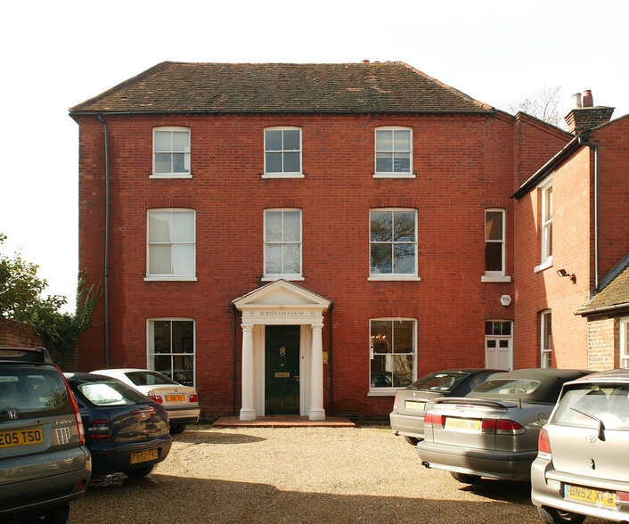 93 High St, Burnham to rent - Building Photo - Image 3 of 6