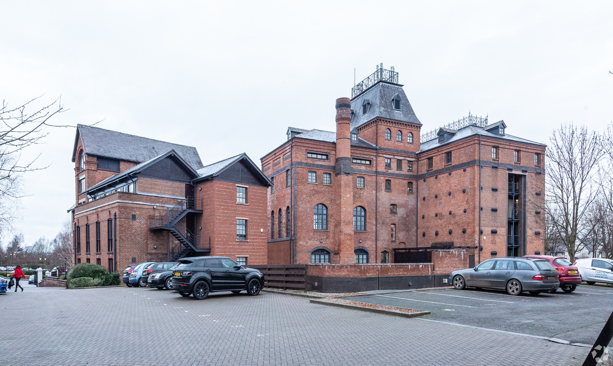 Greenalls Ave, Warrington for rent Building Photo- Image 1 of 11