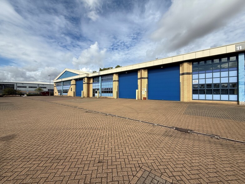 26 Third Av, Letchworth Garden City to rent - Building Photo - Image 2 of 3