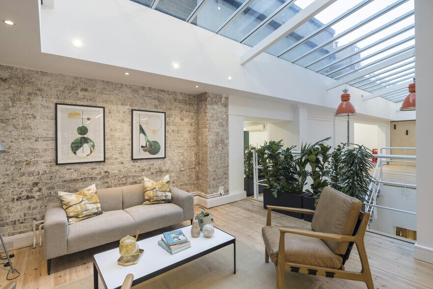 14-18 Emerald St, London to rent - Interior Photo - Image 2 of 73