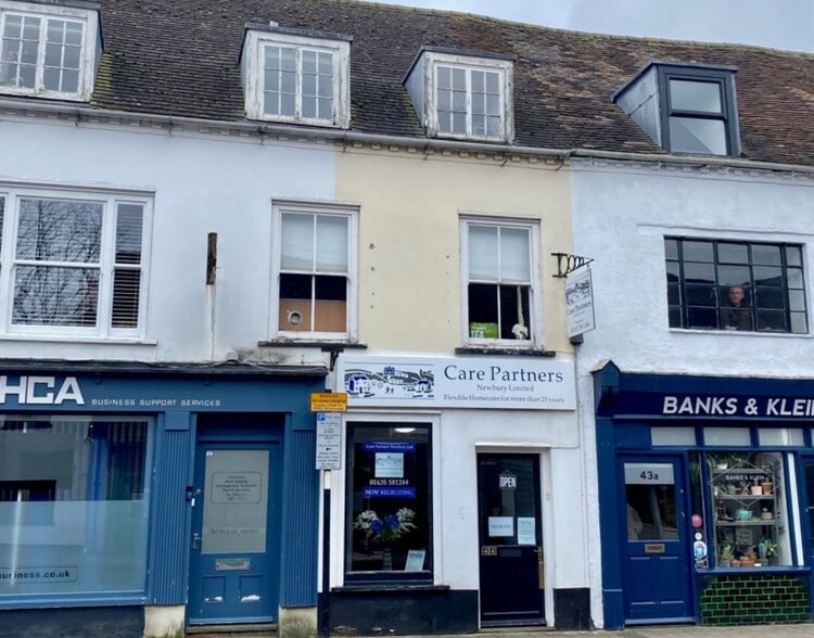 44 Bartholomew St, Newbury for sale - Building Photo - Image 1 of 1
