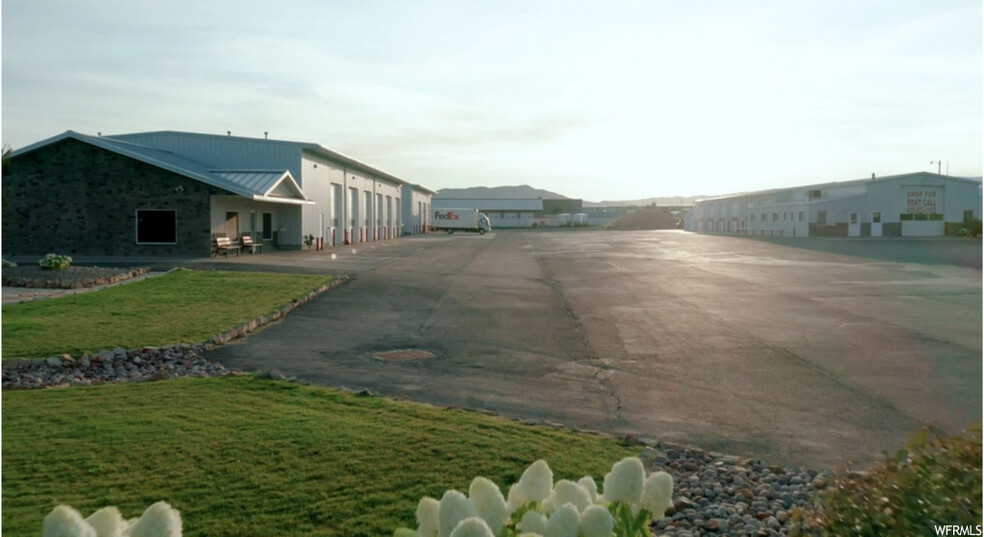 920 S Highway 40, Vernal, UT for sale - Primary Photo - Image 1 of 1