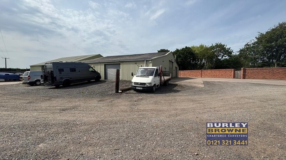 55 Bulls Ln, Curdworth to rent - Building Photo - Image 2 of 8