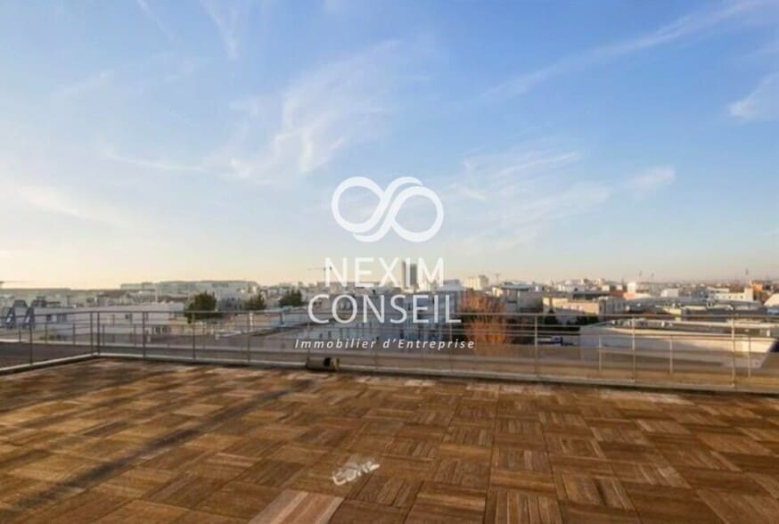 Office in Asnières-sur-Seine to rent - Aerial - Image 2 of 12