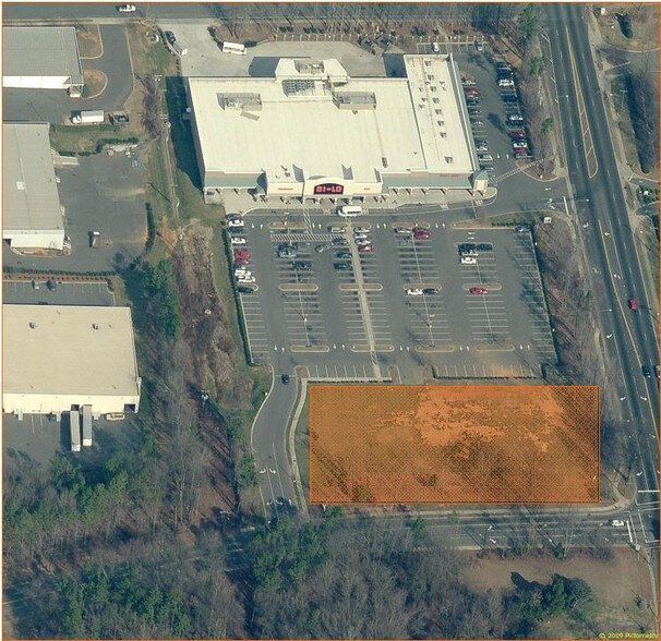 1726 Alleghany St, Charlotte 28208