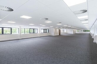 Breckland, Milton Keynes to rent Interior Photo- Image 2 of 4