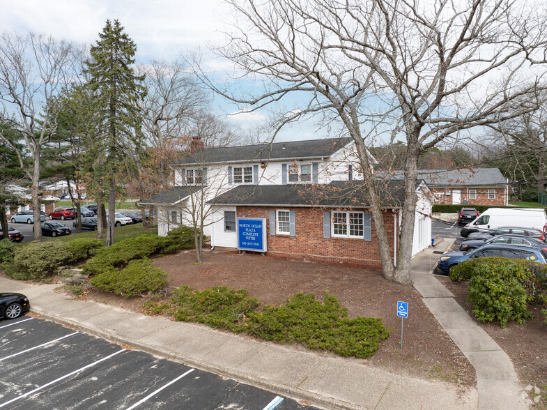 1715-1743 N Ocean Ave, Medford, NY for rent - Primary Photo - Image 1 of 5