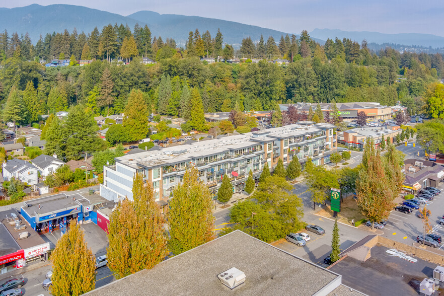 1300-1350 Marine Dr, North Vancouver District, BC for sale - Building Photo - Image 3 of 4