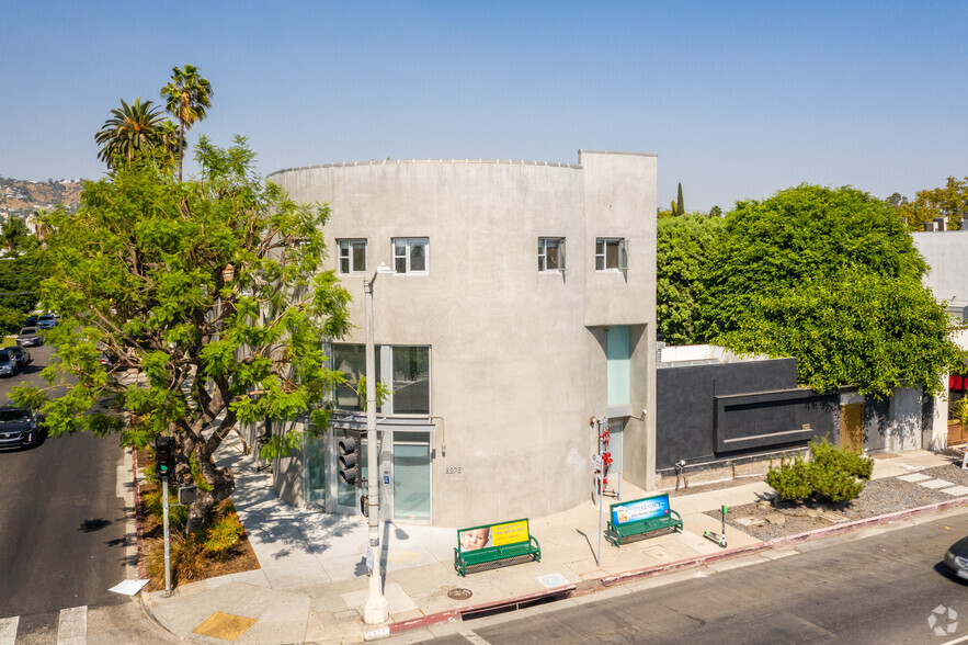 8275 Beverly Blvd, Los Angeles, CA for sale - Building Photo - Image 1 of 1