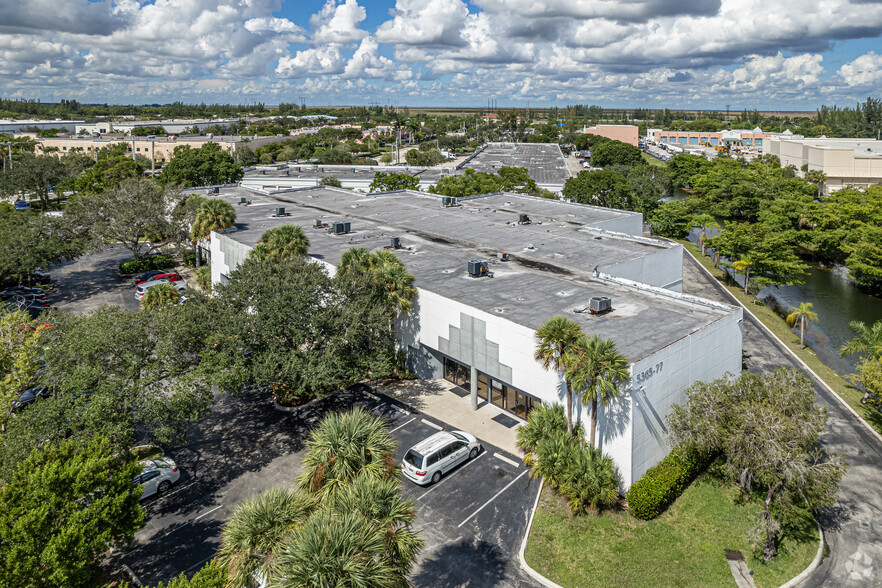 5365-5377 N Hiatus Rd, Sunrise, FL for rent - Aerial - Image 3 of 5