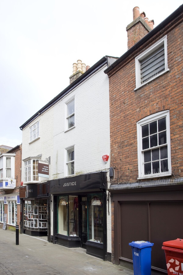 81 Parchment St, Winchester SO23 8AT UK