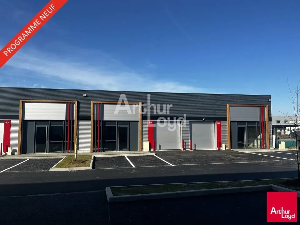 Location Local d'activités 370 m² - Photo 1
