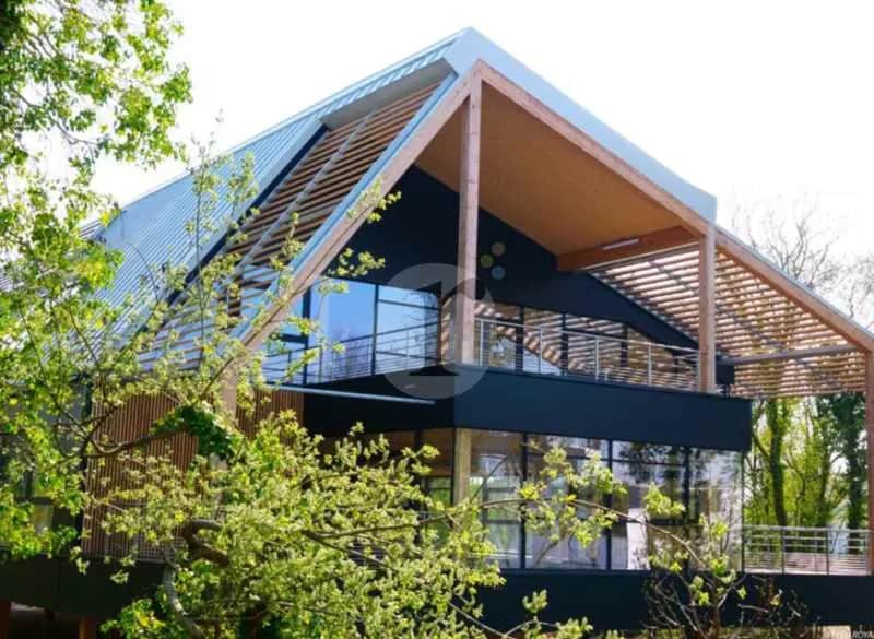 Office in Villeneuve-d'Ascq to rent Building Photo- Image 1 of 4