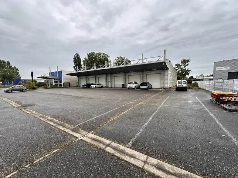 Office in Illkirch-Graffenstaden to rent - Building Photo - Image 2 of 8