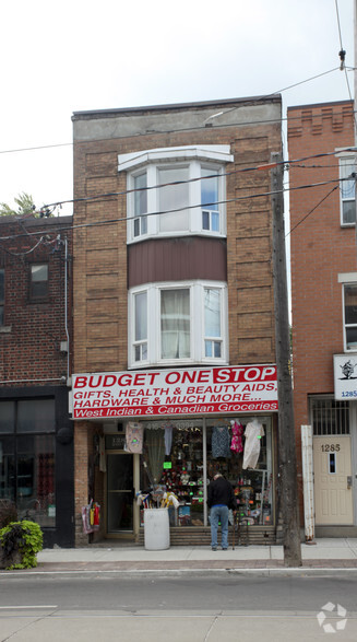 1281 Queen St W, Toronto, ON for rent - Primary Photo - Image 1 of 2