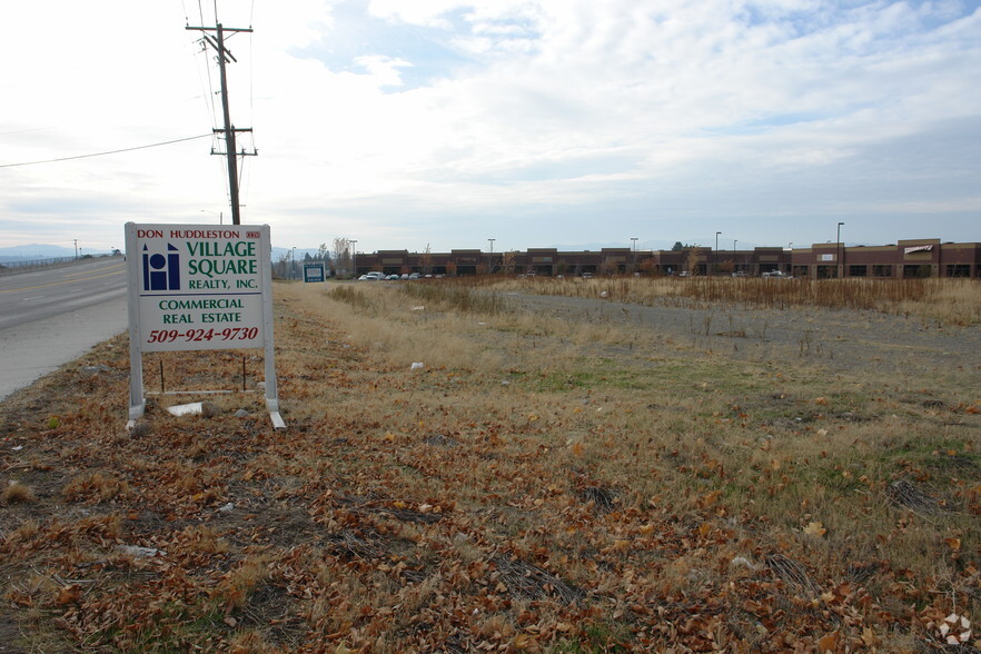 2601 N Sullivan Rd, Spokane, WA for rent - Building Photo - Image 2 of 2