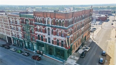 224 N 4th St, Saint Joseph, MO for rent Building Photo- Image 2 of 67