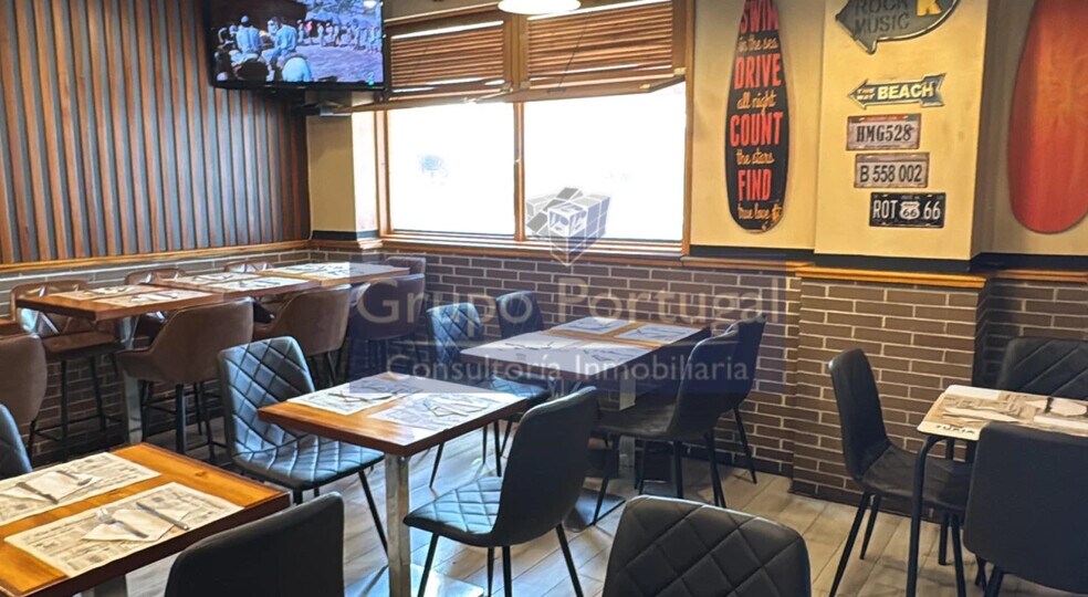 Retail in Madrid, Madrid to rent - Interior Photo - Image 2 of 4