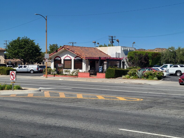 23029 Soledad Canyon Rd, Santa Clarita, CA for rent - Building Photo - Image 1 of 2