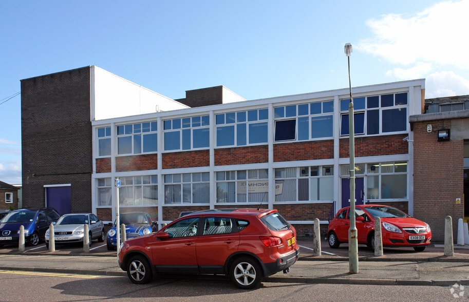 Murray Rd, Orpington to rent - Building Photo - Image 3 of 9