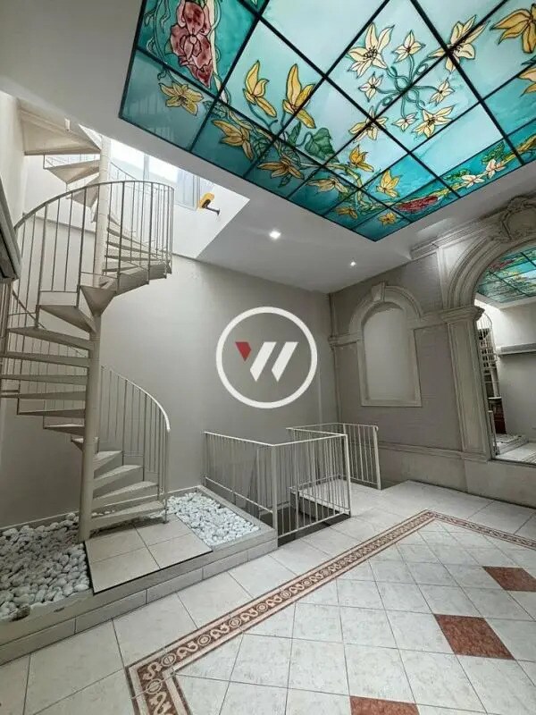 Office in Marseille to rent Interior Photo- Image 1 of 11