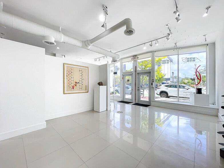 2132 Hollywood Blvd, Hollywood, FL for sale - Building Photo - Image 3 of 21