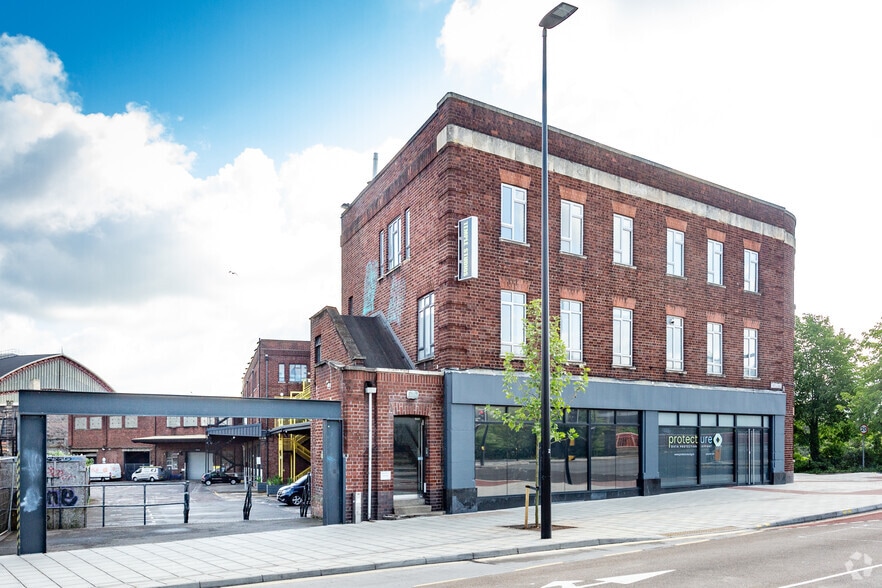 Temple Gate, Bristol, BS1 6QA Temple Studios UK