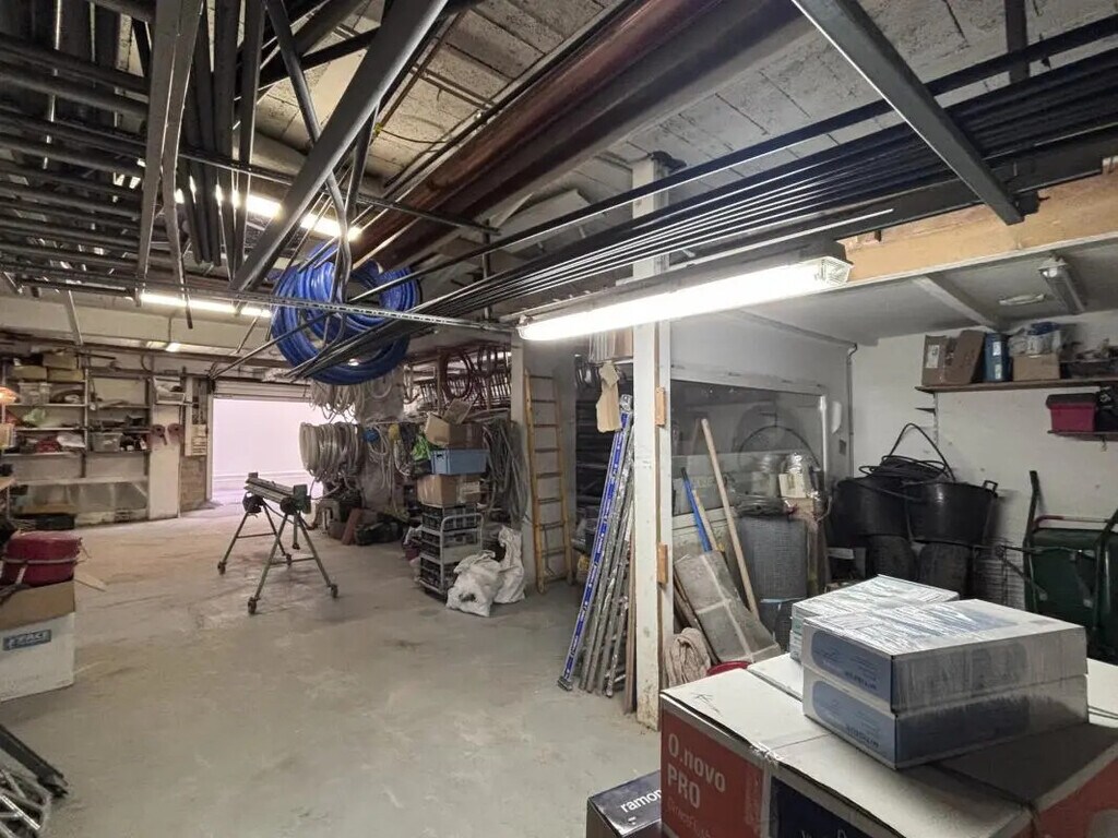 Location Entrepôt 30 m² - Photo 1