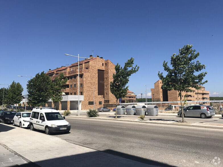 Calle Labrador, 1, Navalcarnero, Madrid for rent - Primary Photo - Image 1 of 2