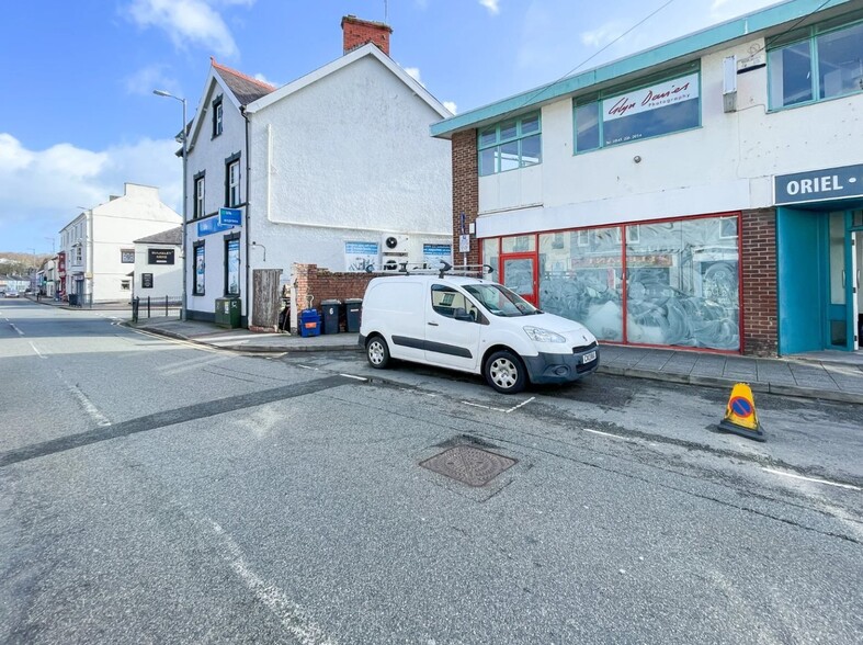 Bridge St, Menai Bridge for rent - Primary Photo - Image 1 of 1