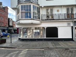 2 Queen St, Salisbury to rent Interior Photo- Image 2 of 3