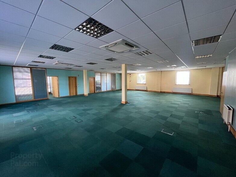 9 Heron Ave, Belfast for sale - Interior Photo - Image 2 of 4