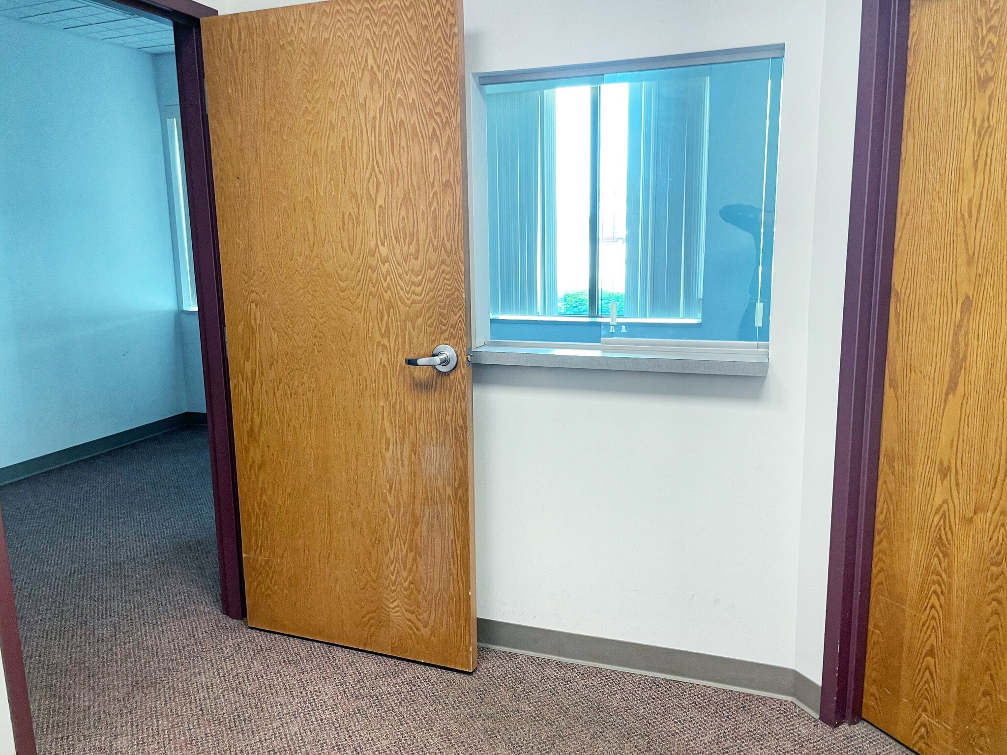 3703 Doty Rd, Woodstock, IL to rent Interior Photo- Image 1 of 4