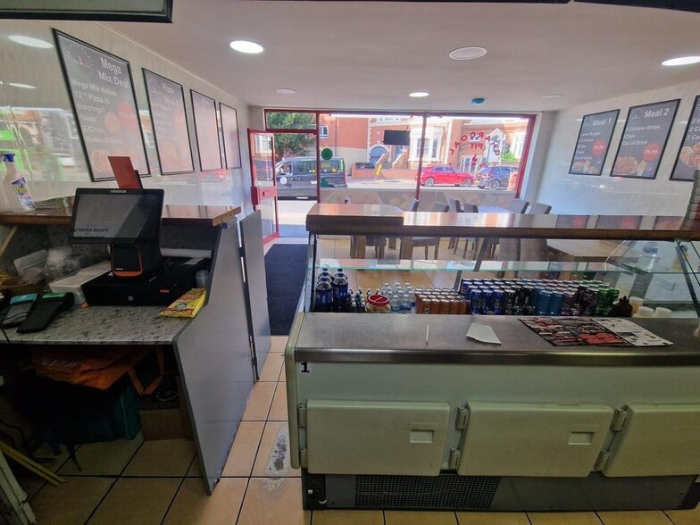 111 Uppingham Rd, Leicester for sale - Building Photo - Image 2 of 6