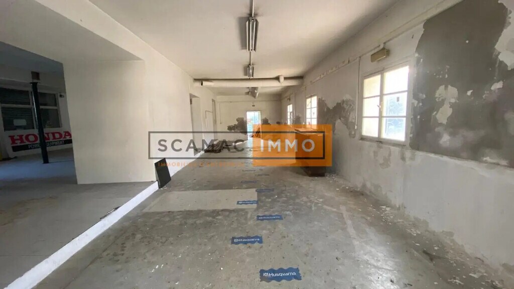 Vente Commerce 500 m² - Photo 1