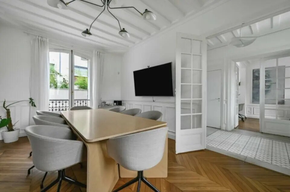 Vente Bureaux 192 m² - Photo 1