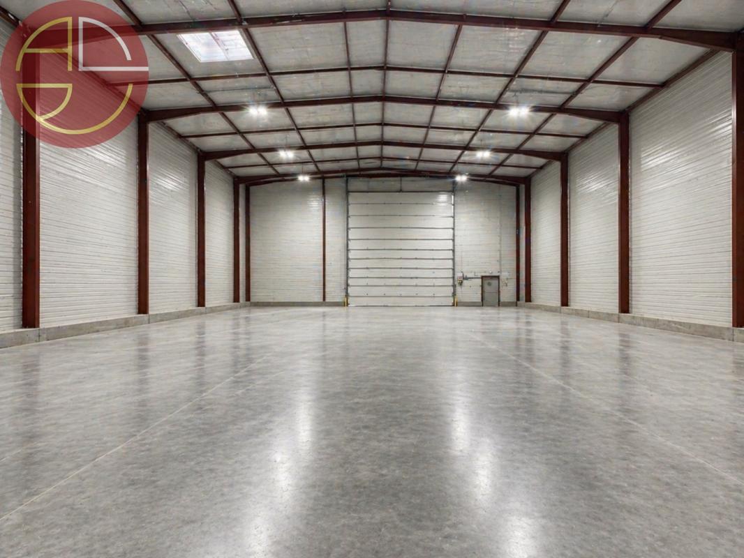 Industrial in Toulouse to rent Interior Photo- Image 1 of 8